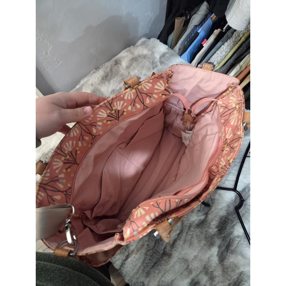 Petunia Pickle Bottom Downtown Tote Diaper Bag